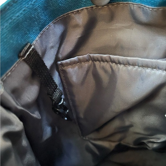 💚Kavu Keepalong Crossbody Bag - Picture 11 of 13